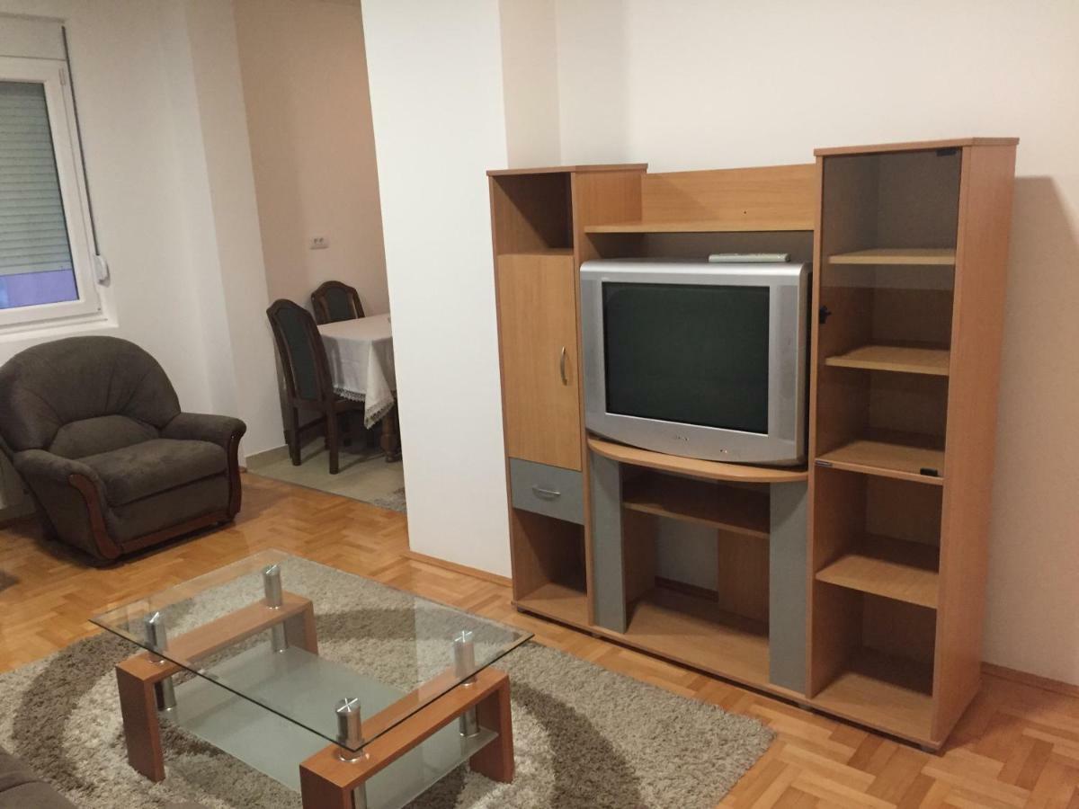 Stan Na Dan Centar Apartment Sabac Exterior photo